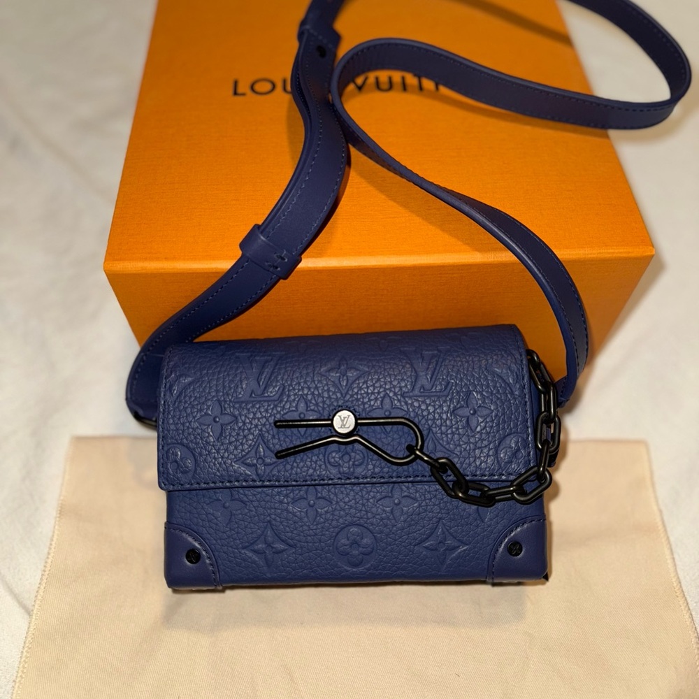 Louis Vuitton Steamer Wallet Shoulder Bag